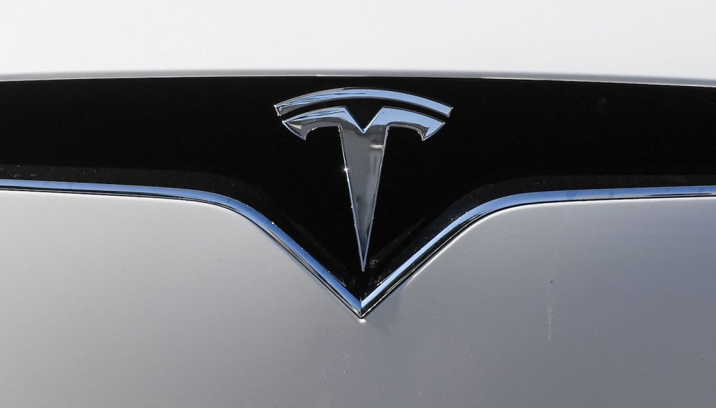 NHTSA lanza una investigación sobre el frenado fantasma de Tesla