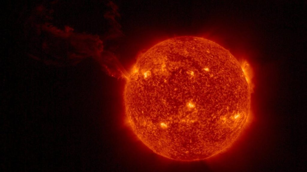 Una foto sin precedentes captura una explosión solar extrañamente grande