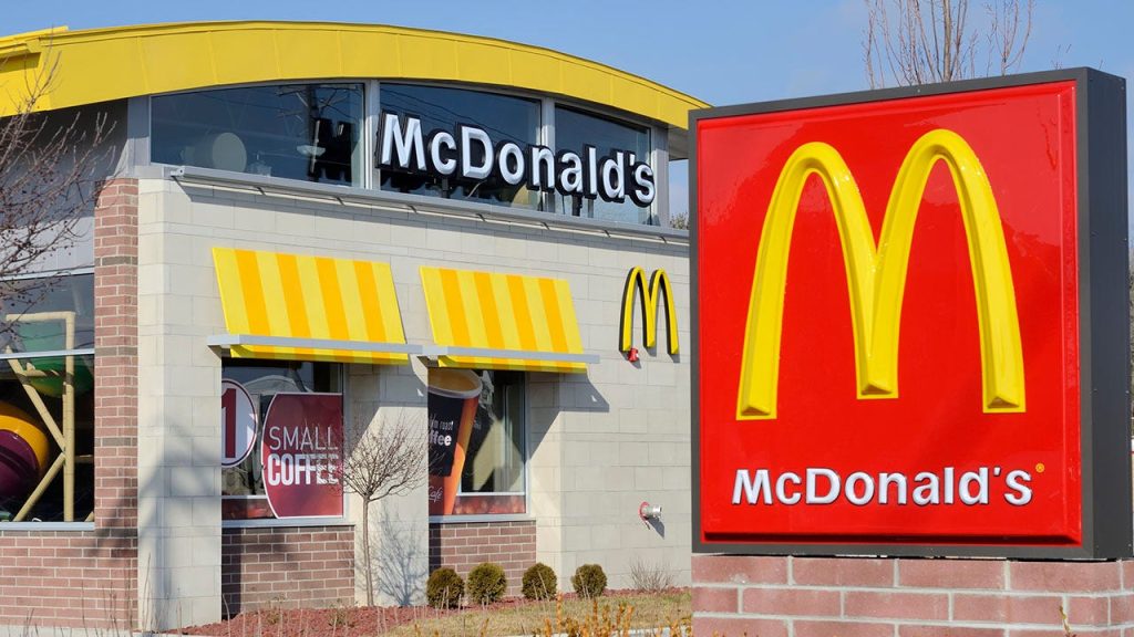 Llamados a boicotear McDonald's y otras marcas tras la invasión rusa de Ucrania