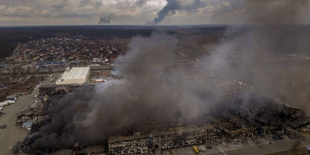 Rusia bombardea objetivos civiles ucranianos antes de las conversaciones