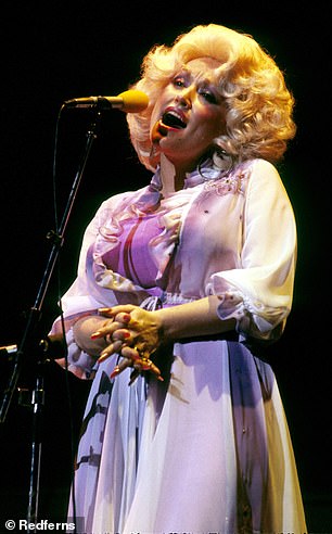La cantante de country, cuya carrera abarcó más de cinco décadas, explicó que ella 