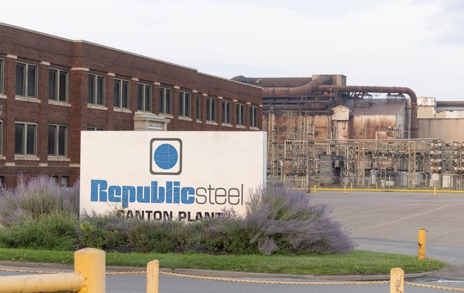 La producción en la planta Canton de Republic Steel en Eighth Street NE ha sido suspendida por el propietario de la compañía, Grupo Simec, y su futuro es incierto.