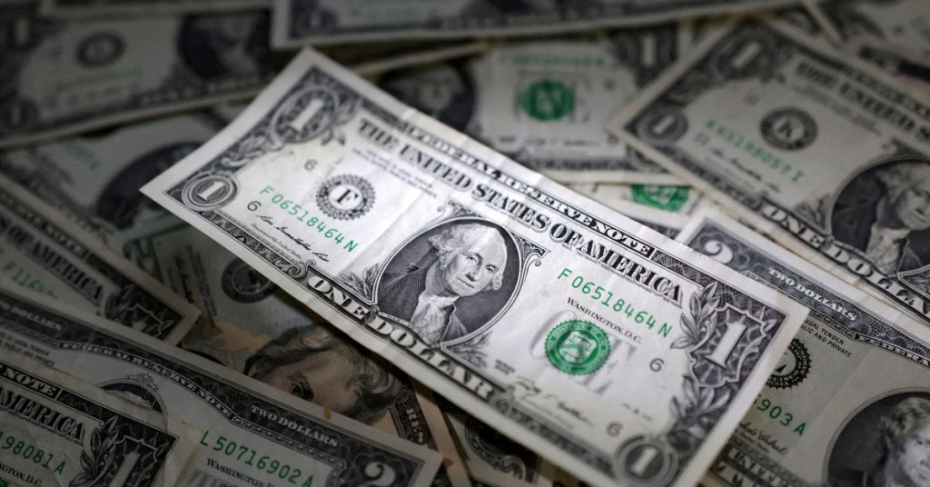 El dólar se estabilizó debido a la decepción de China y los comerciantes esperaban con ansias la reunión de Jackson Hole.