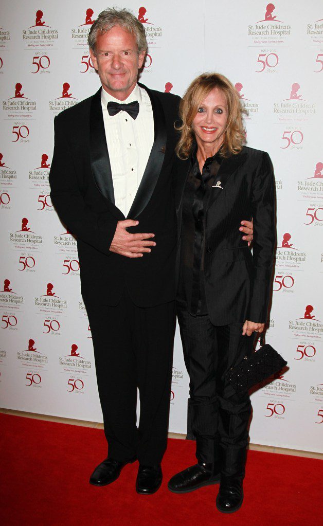 Según el marido de Sorkin, el productor de televisión y guionista Christopher Lloyd, la actriz de doblaje falleció después de una batalla de décadas contra la esclerosis múltiple.