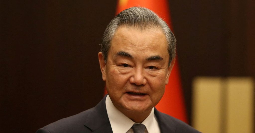 El Ministro de Asuntos Exteriores chino, Wang Yi, visita Rusia antes de una posible reunión entre Xi y Putin