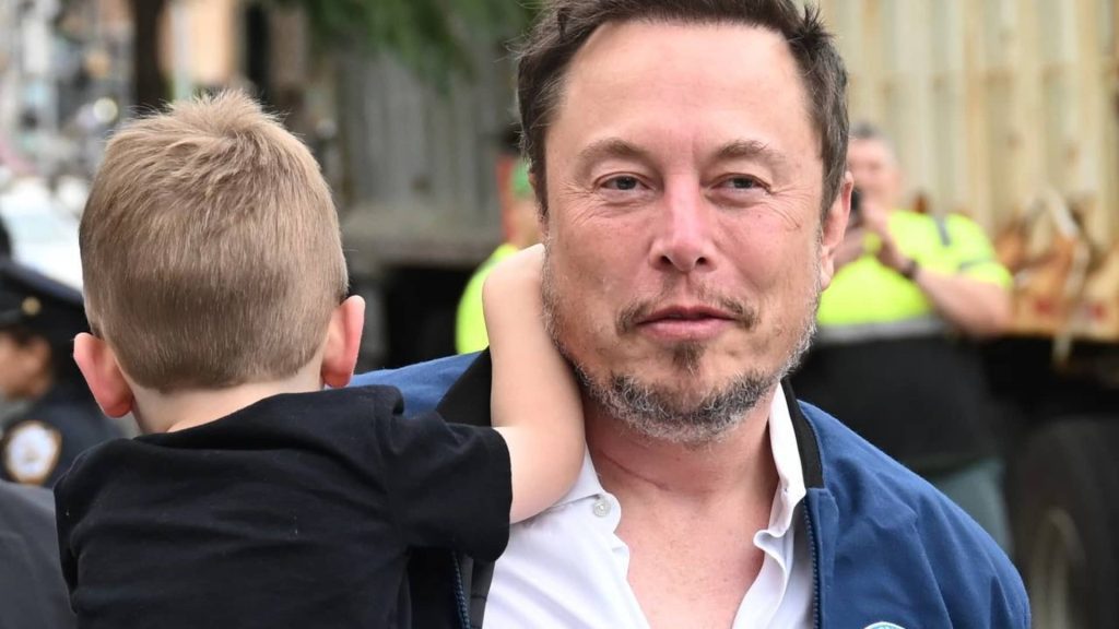 X de Elon Musk despidió ilegalmente a un empleado que desafió los planes de RTO: NLRB