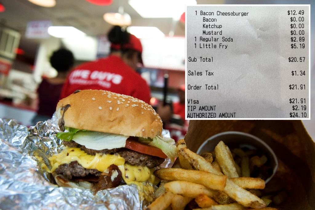 Los precios 'fuera de control' encienden las redes sociales después de que un recibo de $24 por una hamburguesa, papas fritas y una bebida pequeña se vuelve viral