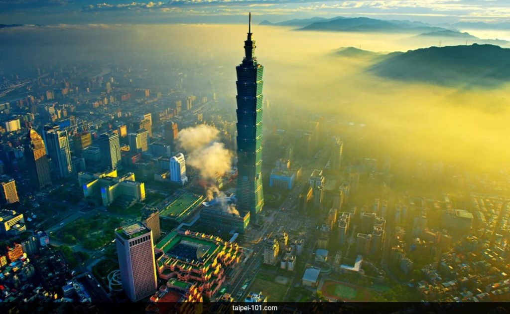 Cómo una bola de acero protegió el rascacielos más alto de Taiwán durante el terremoto