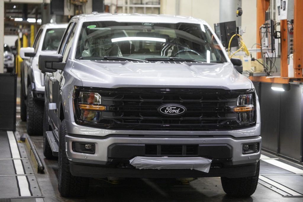 Ford supera las expectativas de ganancias del primer trimestre y considera que las ganancias para todo el año "seguirán al máximo" las previsiones