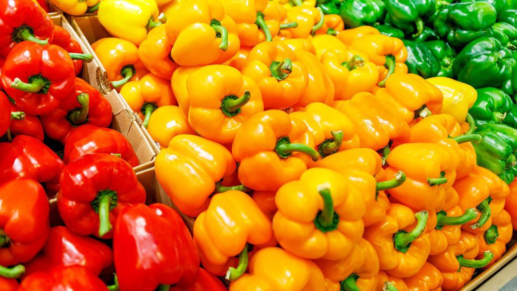 6 frutas y verduras con mayor riesgo de pesticidas, según Consumer Reports