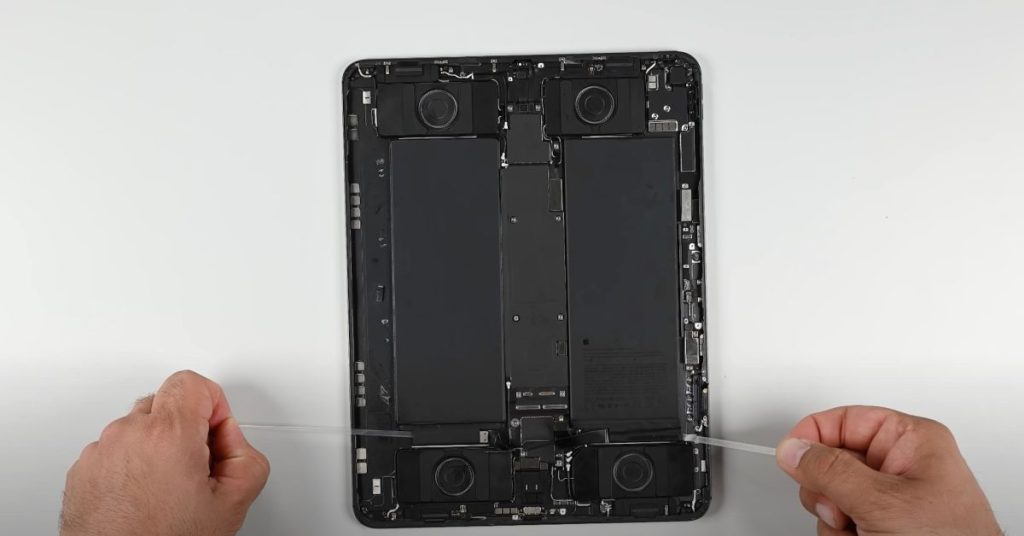 El desmontaje de iFixit revela un cambio importante en la reparabilidad del iPad Pro M4