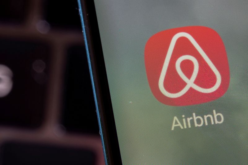 Airbnb cae mientras los fanáticos pronostican que las preocupaciones sombrías se desacelerarán