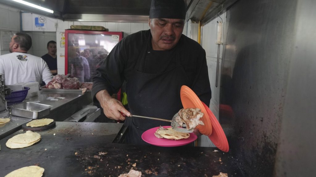 El primer puesto de tacos mexicano en recibir una estrella Michelin es un pequeño negocio donde la carne se procesa térmicamente