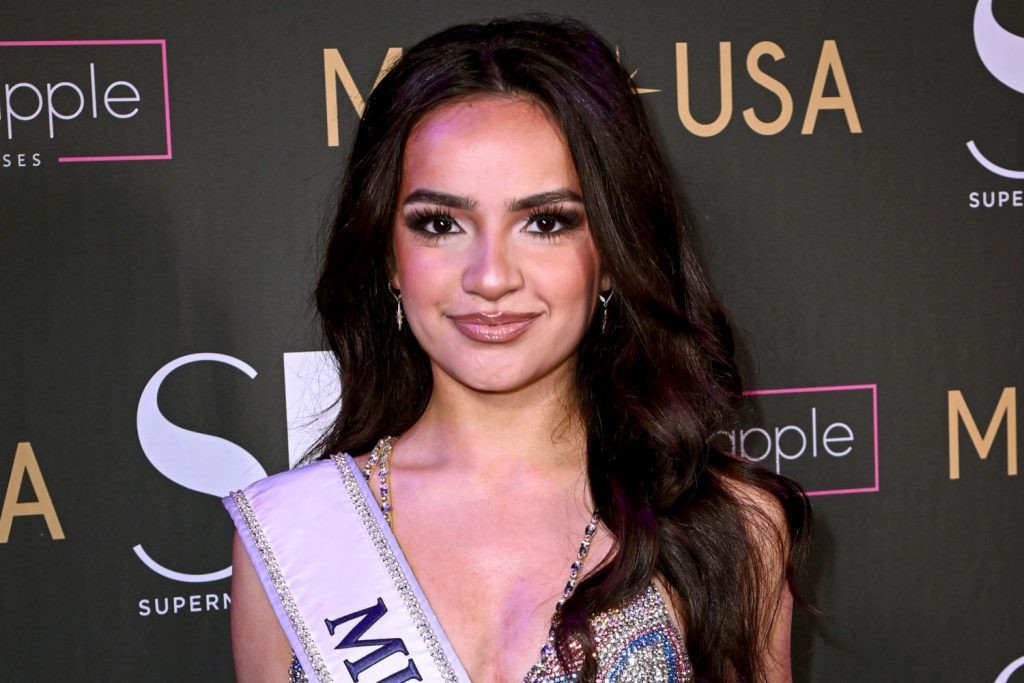 Miss Teen USA Uma Sofia Srivastava renuncia a la corona días después de que Miss Teen USA renunciara